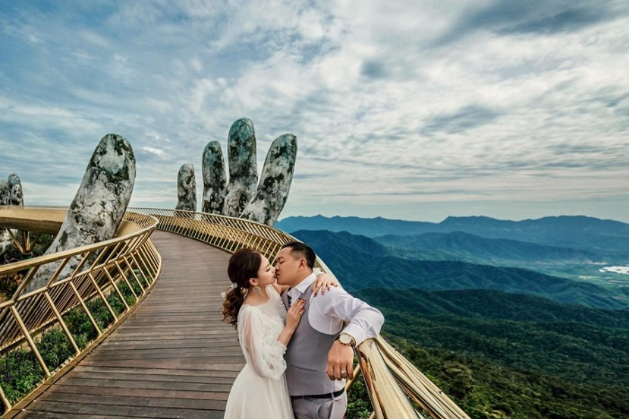 Tuần trăng mật lãng mạn