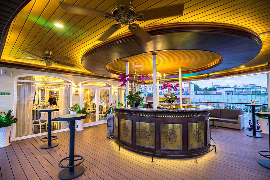 Đám cưới trên du thuyền tại Saigon Princess chắc chắn sẽ là một kỷ niệm ấn tượng khó phai