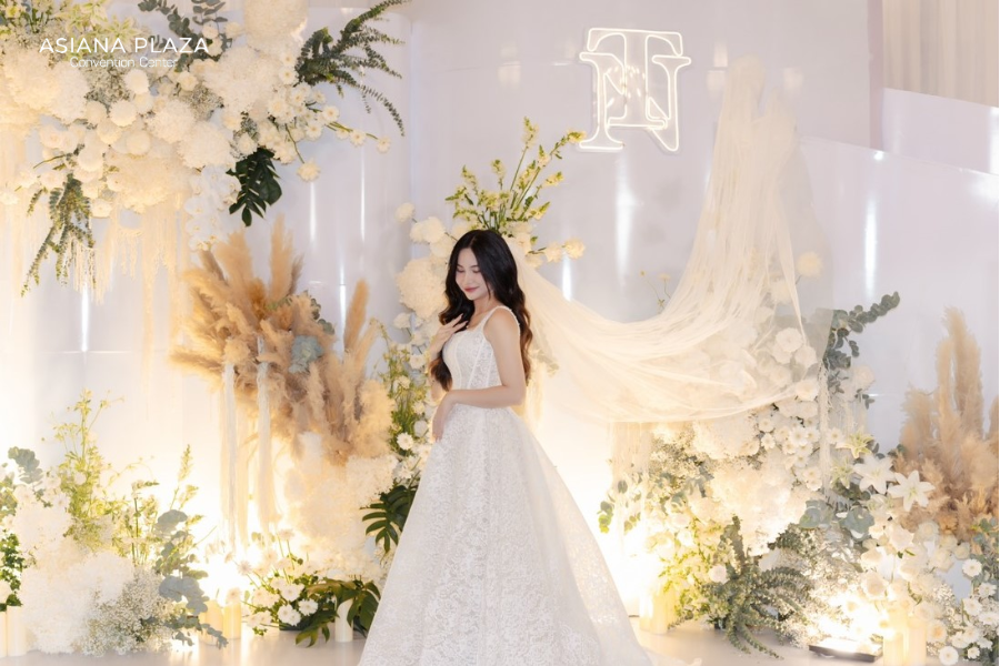 Chọn mùa tổ chức tiệc cưới