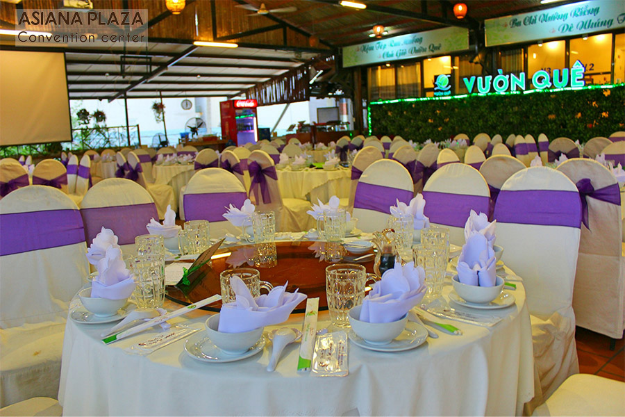 Nhà hàng đặt tiệc sang trọng
