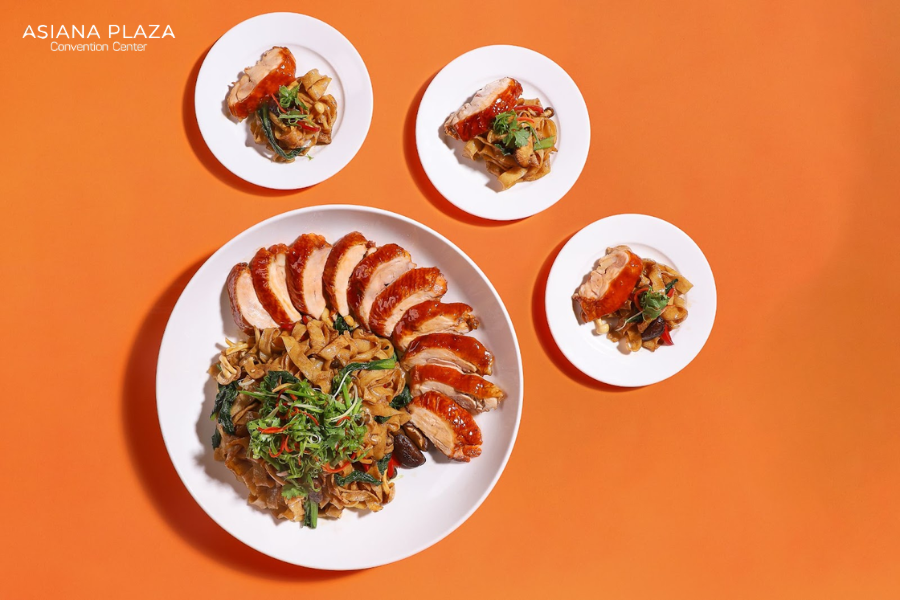Hủ tiếu xào gà nướng
