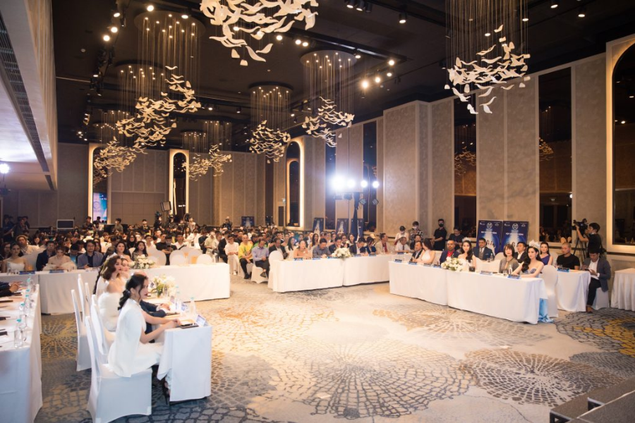 Không gian yên tính chuyên nghiệp