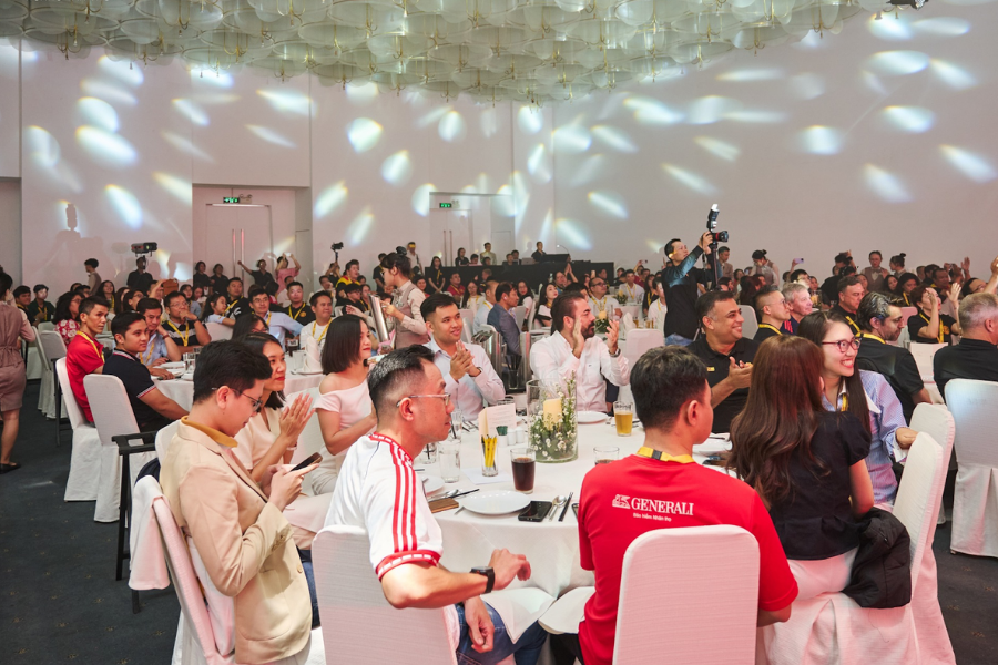 Sảnh gala dinner ban đêm