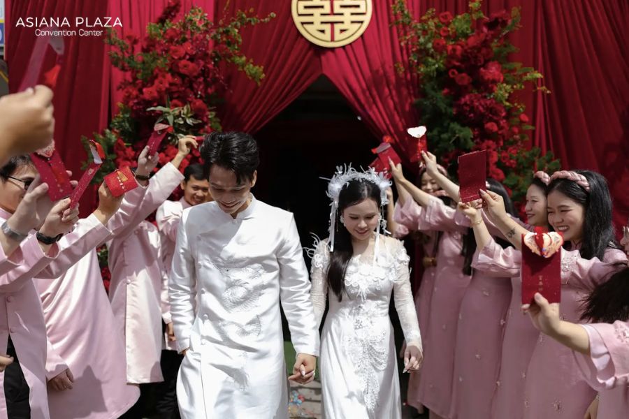 So sánh lễ dạm ngõ, ăn hỏi