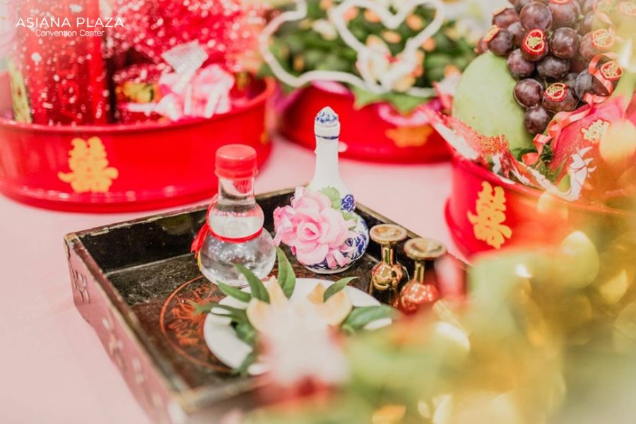 tráp lễ dạm ngõ