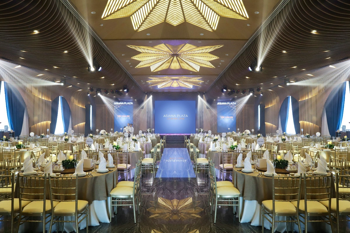 hệ thống âm thanh ánh sáng tiệc