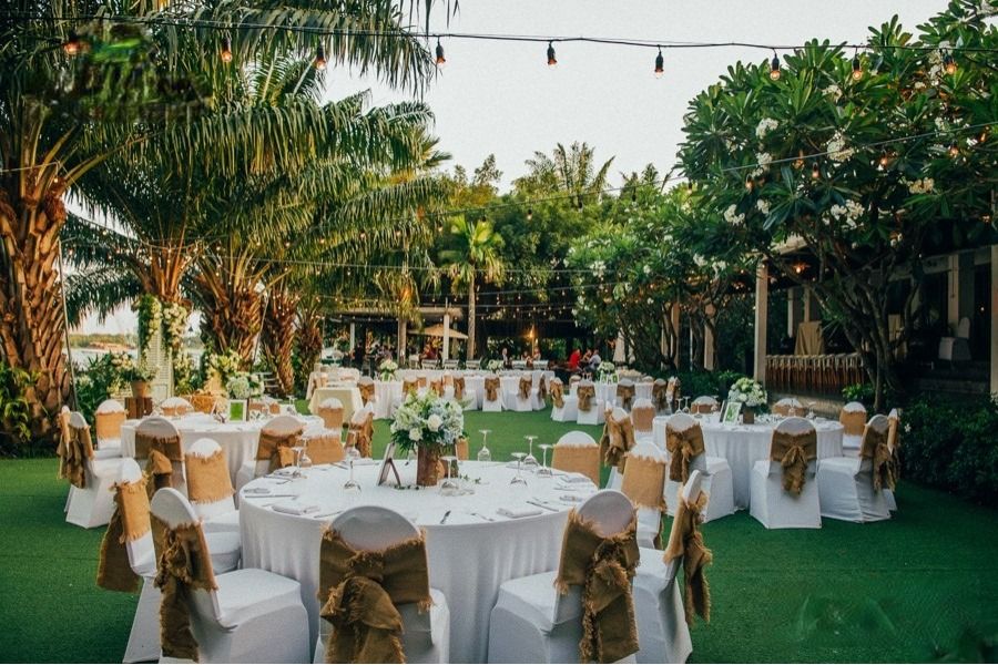 Không gian tiệc cưới ngoài trời