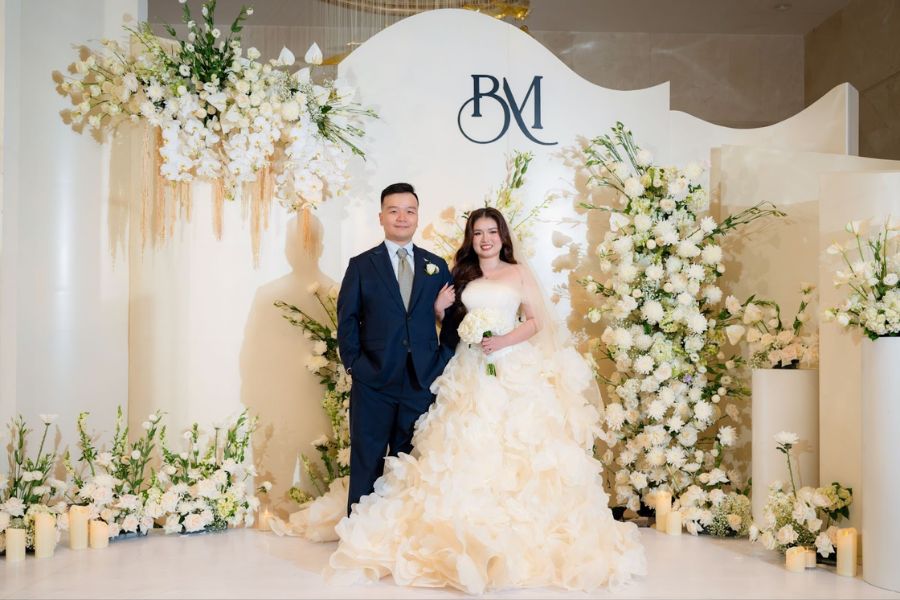 kinh nghiem dat tiec cuoi