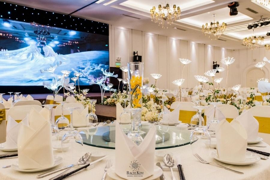 Nha hang tiec cuoi o tphcm