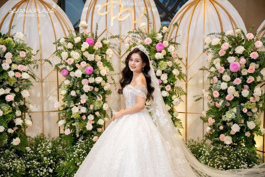 Cô dâu xinh đẹp ngày cưới