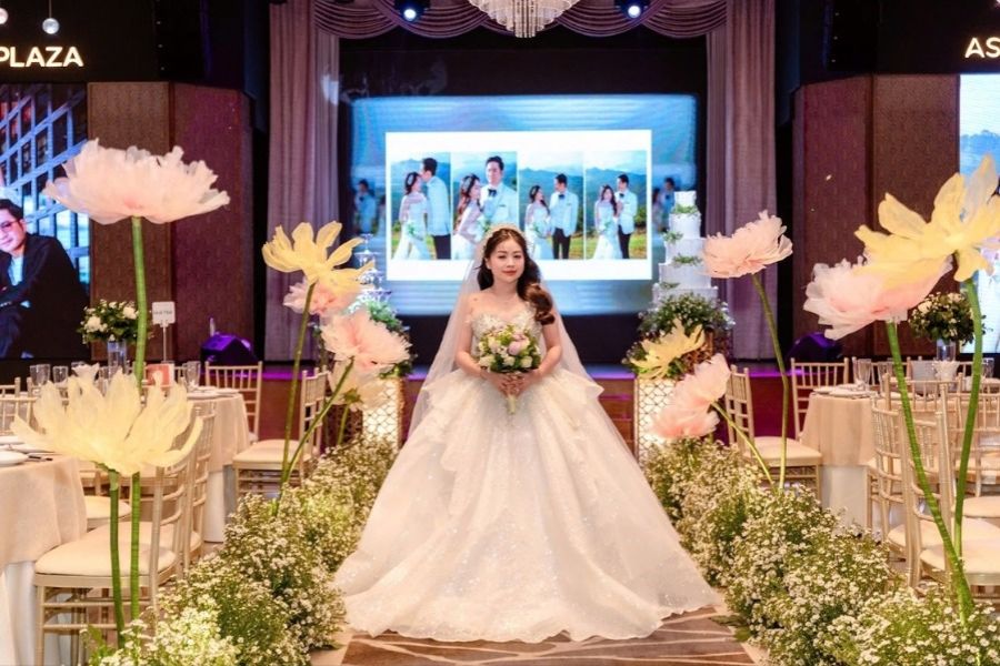 tổ chức tiệc cưới lãng mạn