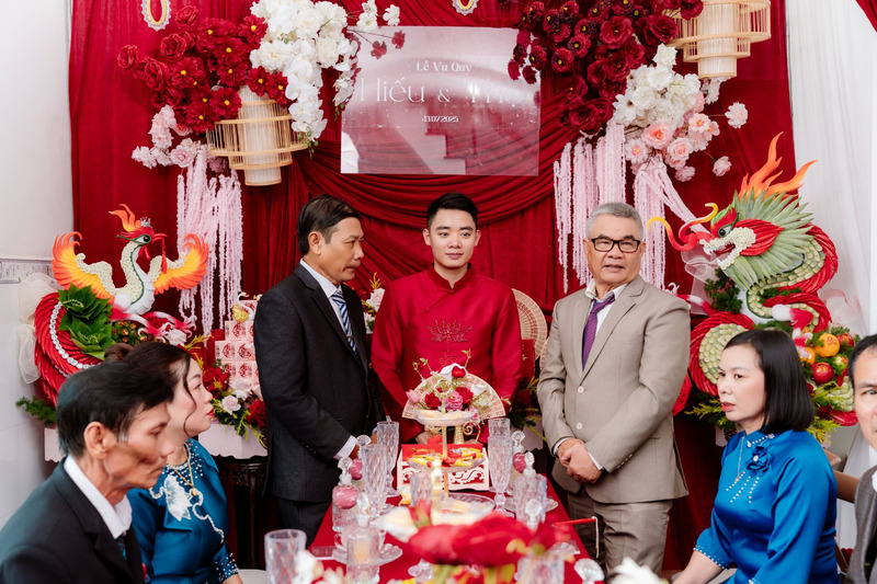 Mẫu phát biểu nhà trai cần phù hợp với buổi dạm ngõ thân mật, gần gũi giữa hai gia đình