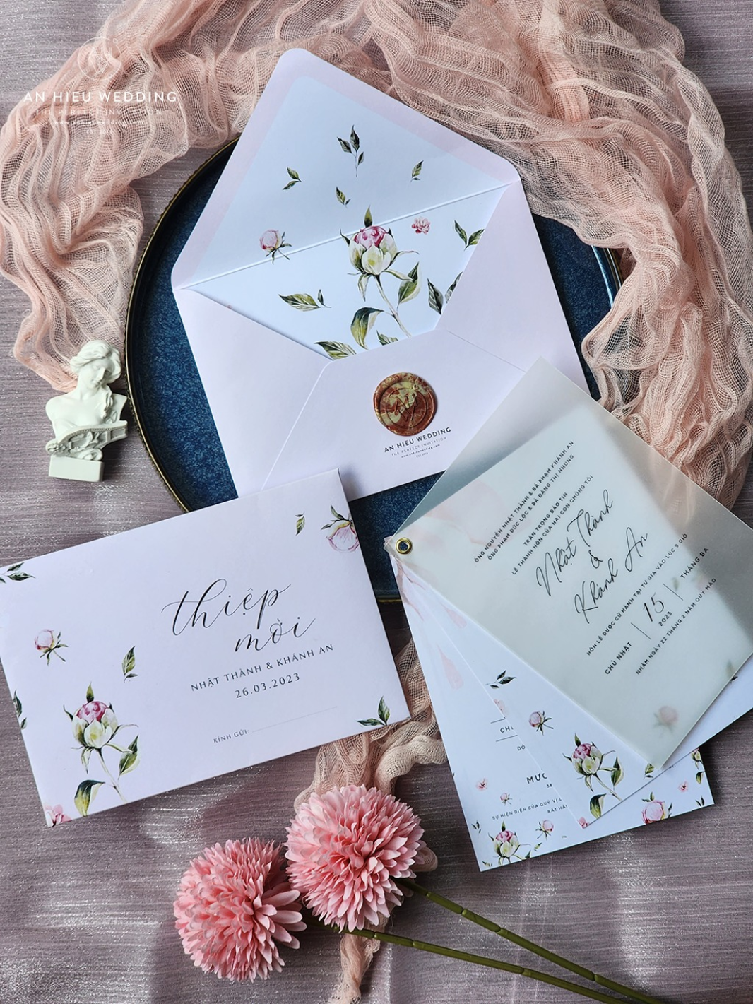 mẫu thiệp cưới hoa lá