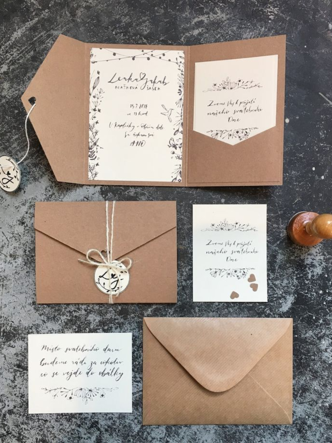 mẫu thiệp cưới vintage