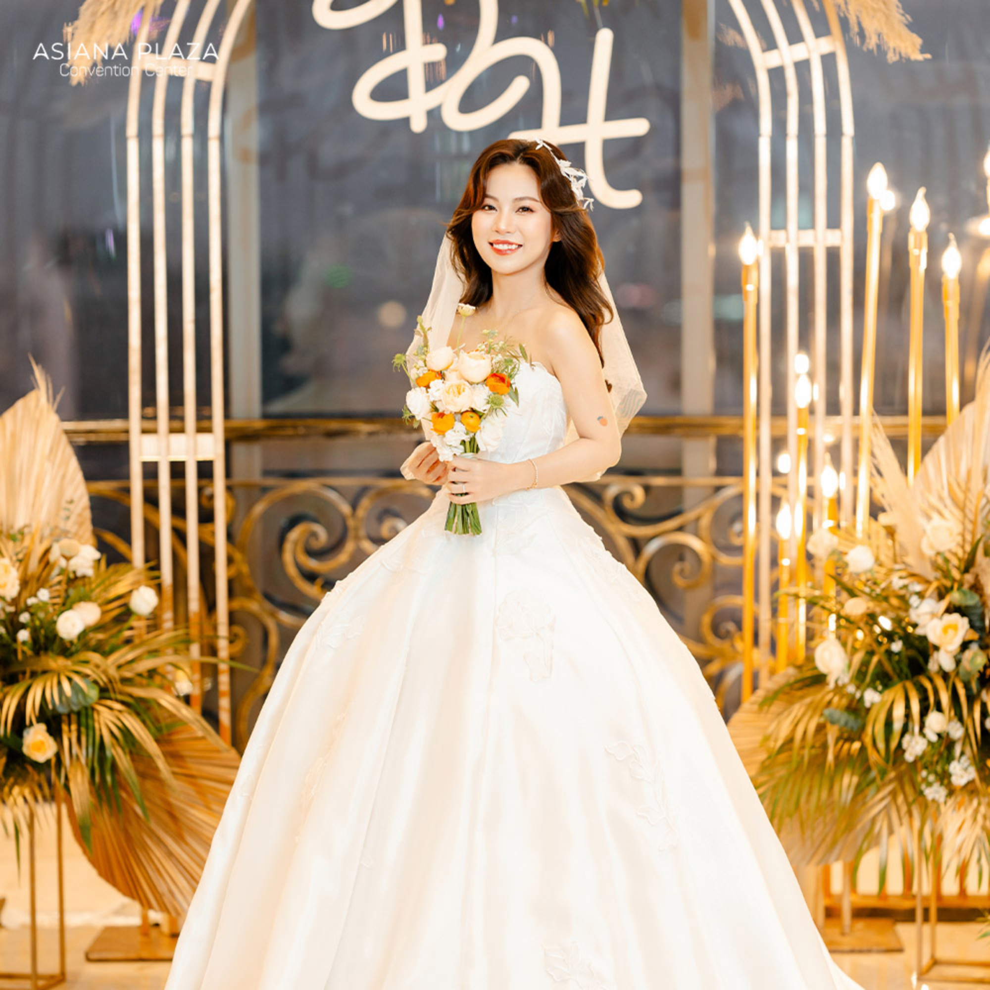 tóc nhuộm sáng cho cô dâu