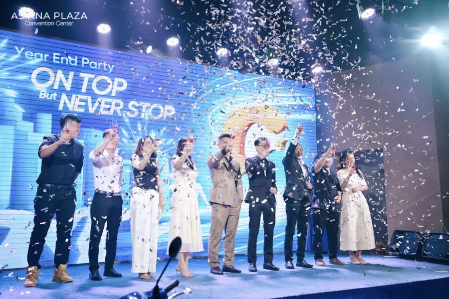 bí quyết tổ chức trò chơi year end party