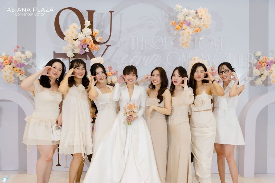 Trò chơi chụp ảnh đám cưới