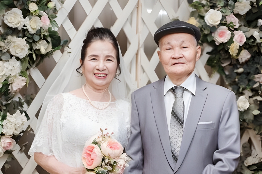 Kỷ niệm đám cưới vàng