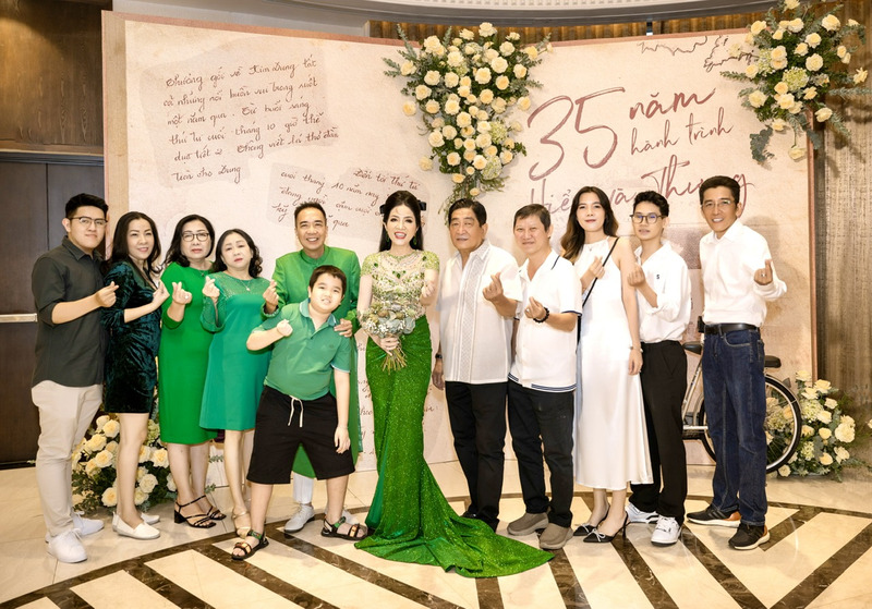 Tổ chức tiệc kỷ niệm tại Asiana Plaza là món quà ý nghĩa để tri ân ông bà, cha mẹ