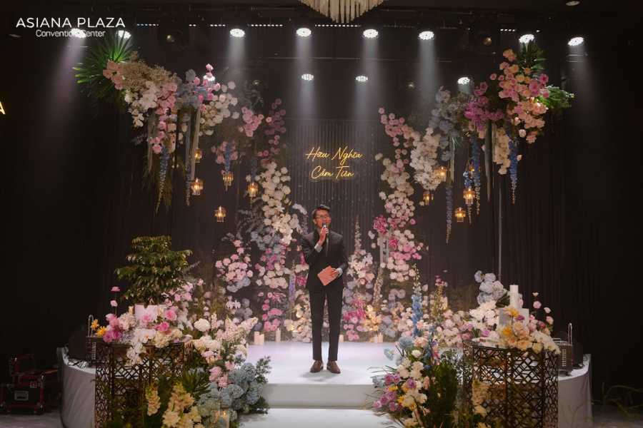 MC đám cưới chuyên nghiệp