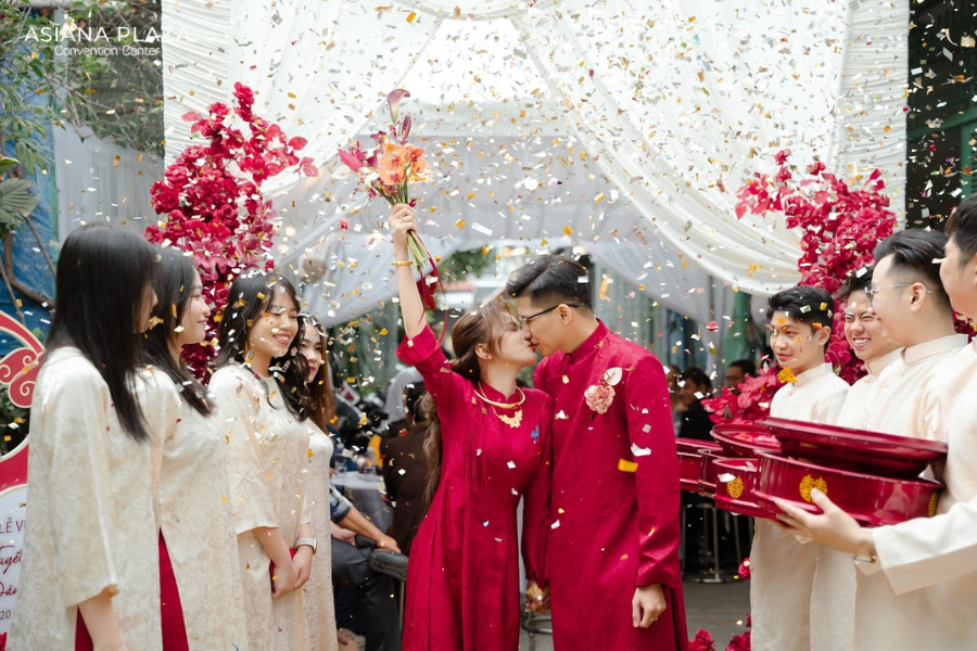 Lễ Đính Hôn sính lễ