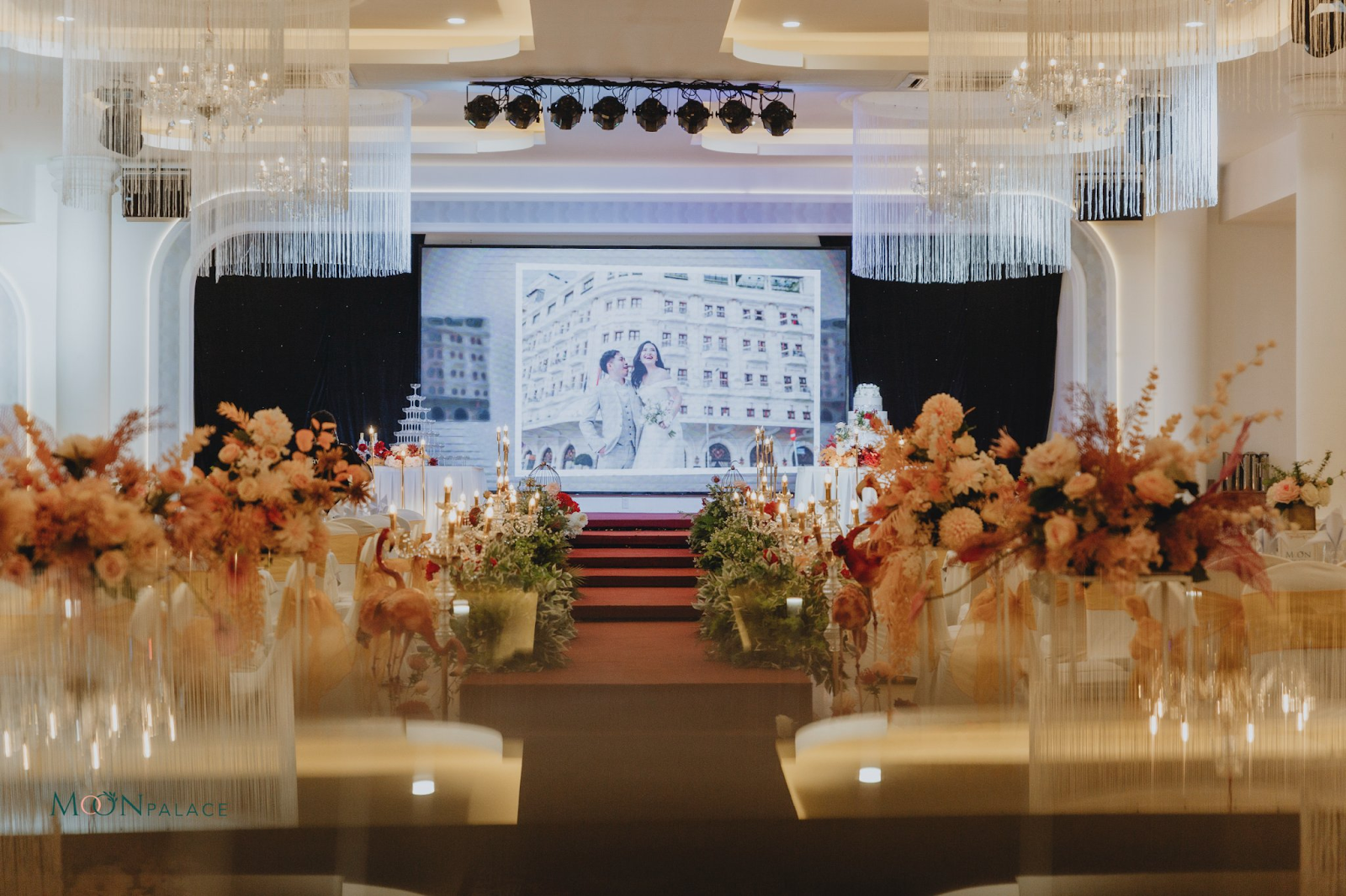 Sảnh cưới phong cách hoàng gia