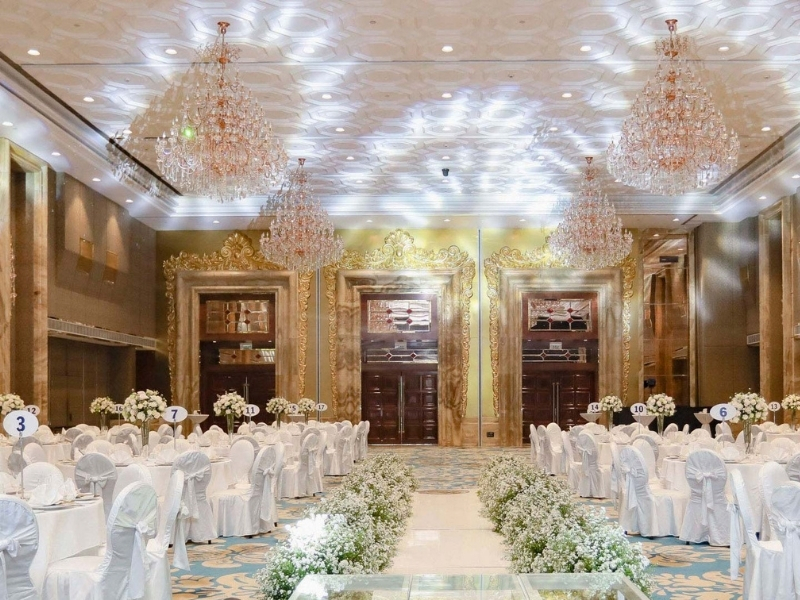 The Reverie Saigon tiệc cưới