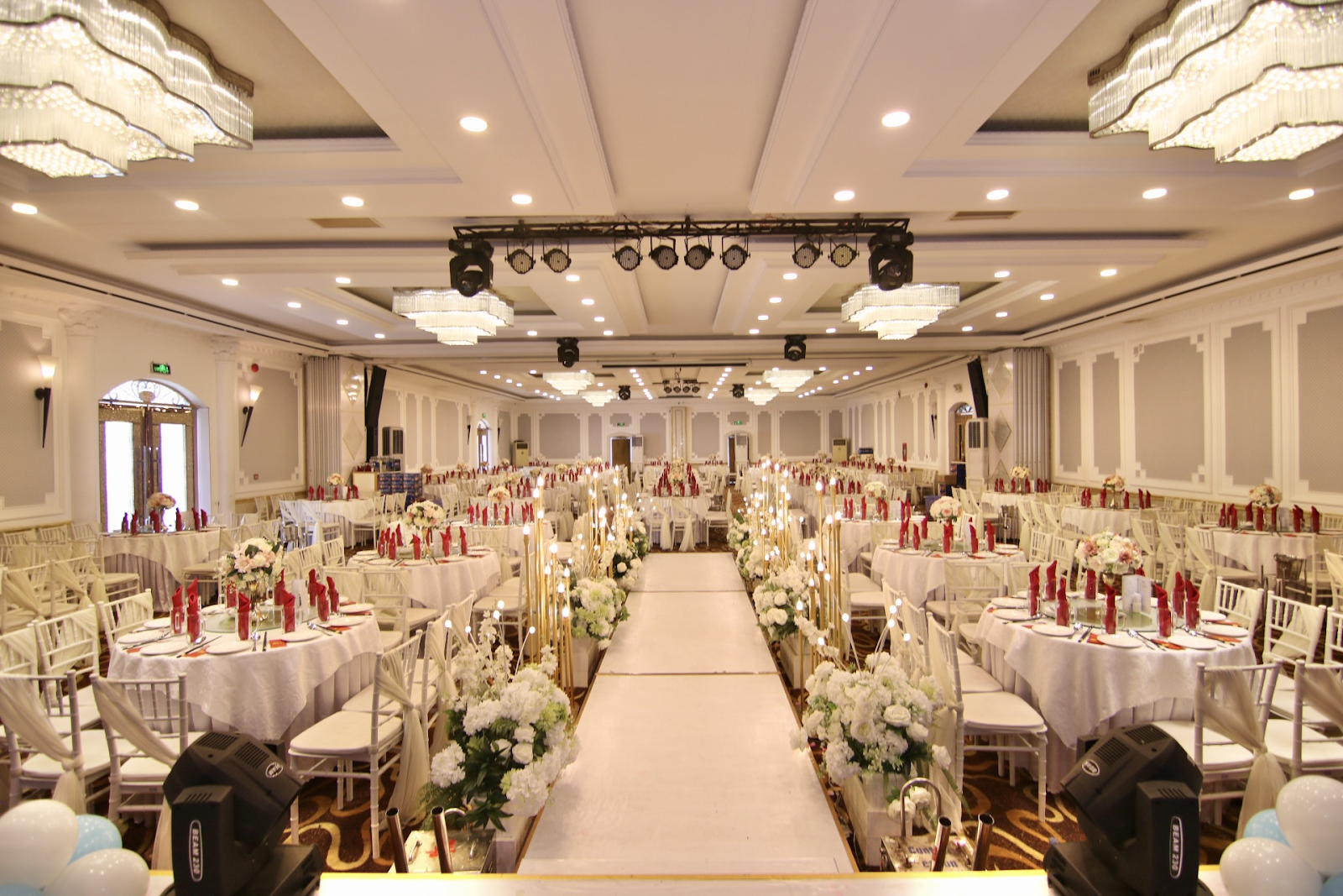 sảnh tiệc cưới The White House