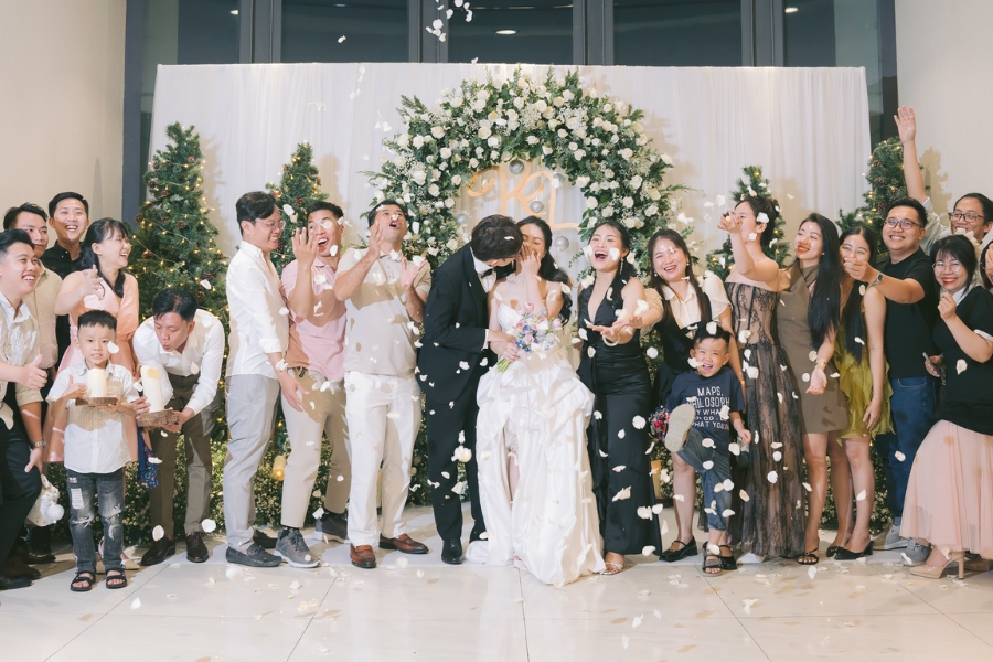 chọn ngày cưới cuối năm