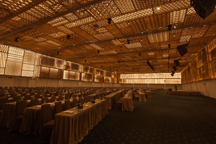 Bên trong hội trường GEM Center