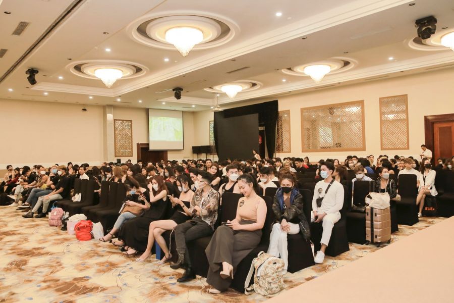 Tổ chức hội thảo tại Grand Palace