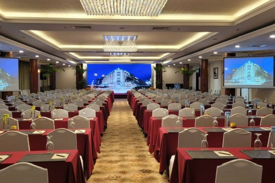 Cách sắp xếp không gian tại Rex