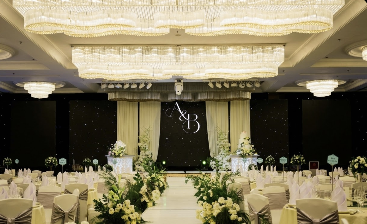 Lễ đường phóng khoáng Luxury Palace