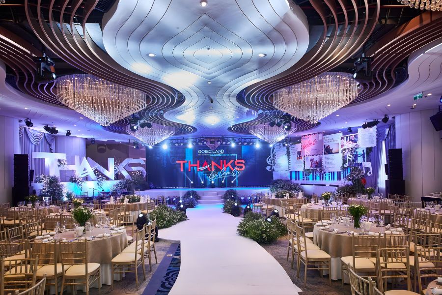 Chọn thời gian và địa điểm