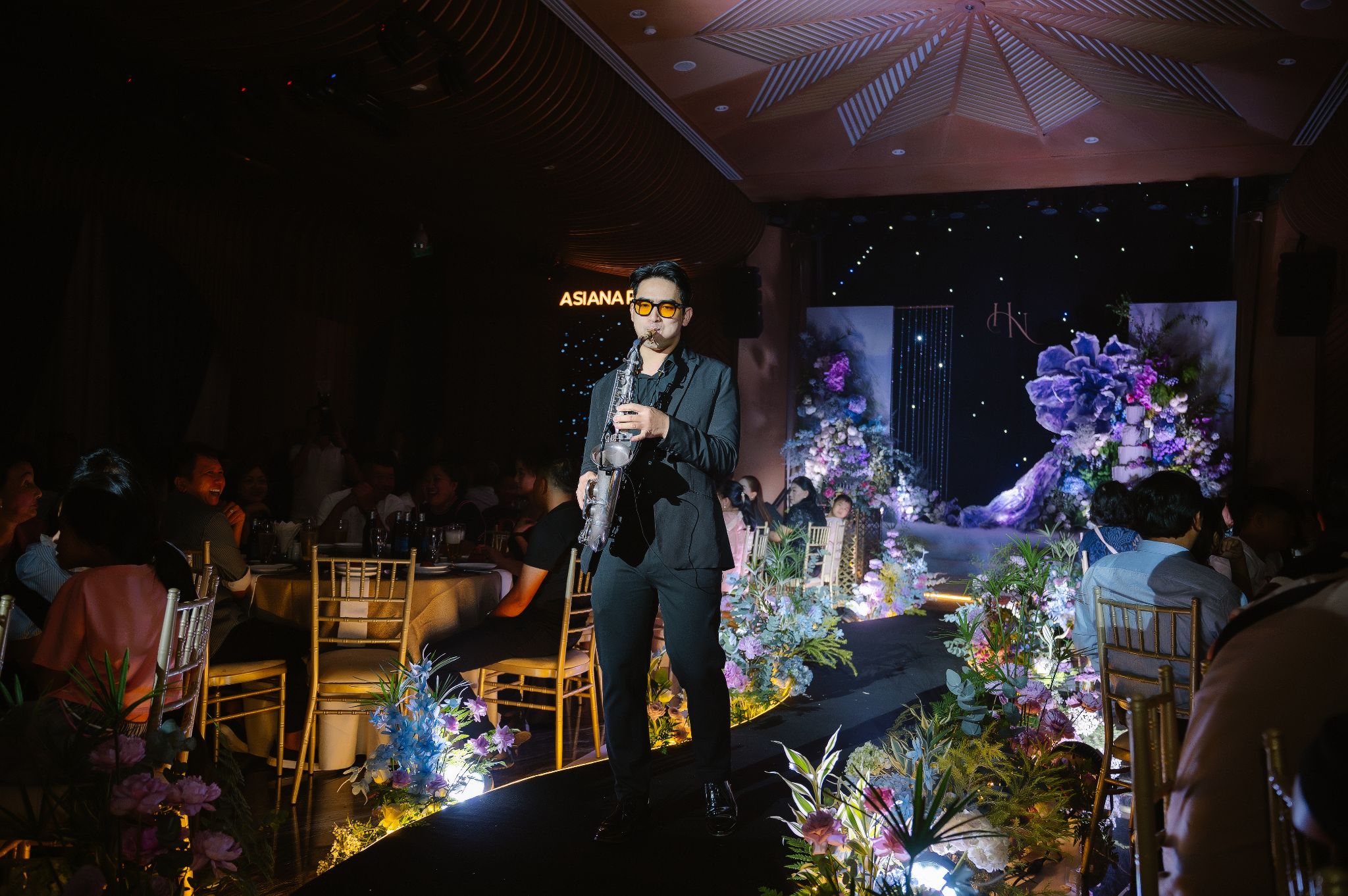 Trải nghiệm âm nhạc và ẩm thực