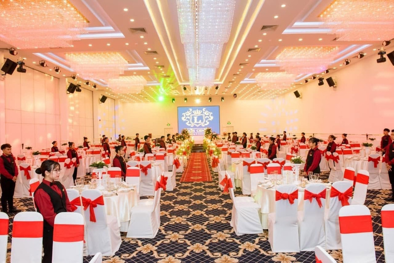 Nhà hàng Louis Center Quận 7 là sự lựa chọn an toàn cho những công ty muốn tổ chức tiệc cuối năm. (Nguồn: Internet)