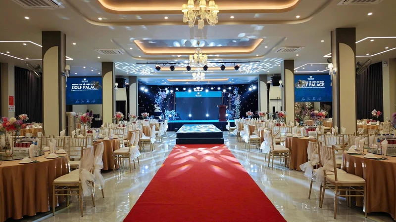 Gold Palace kết hợp tân cổ điển và châu Âu