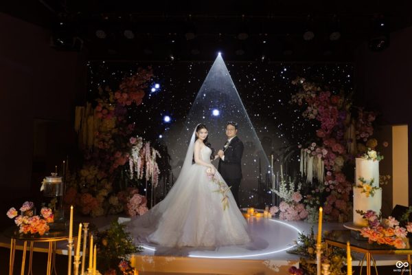 Làm sao để khách không bị chán trong tiệc cưới? Bí quyết theo timeline