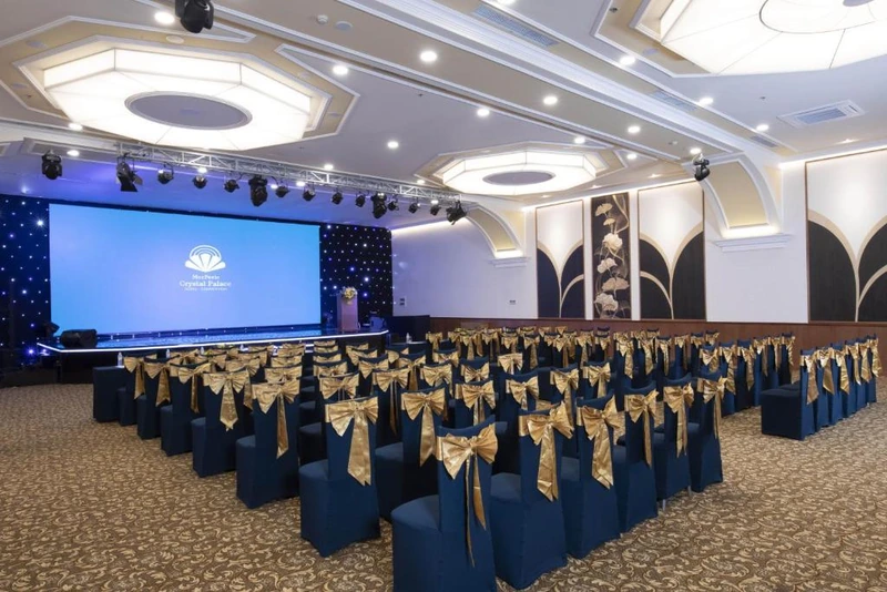 MerPerle Crystal Palace với không gian thiết kế kết hợp phong cách Á và Âu với các sảnh mang chủ đề riêng (Nguồn: Internet)