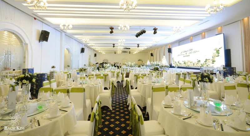 Hãy đối chiếu sơ đồ bàn với vị trí sân khấu trước khi ký hợp đồng (Nguồn ảnh: Internet)