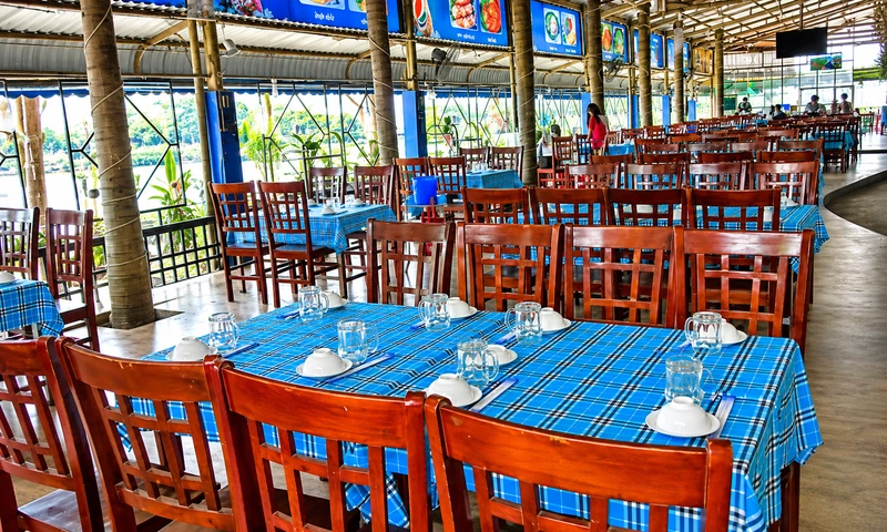 Kịch bản sân khấu nên được duyệt cùng nhà hàng trước ngày tổ chức (Nguồn ảnh: Internet)
