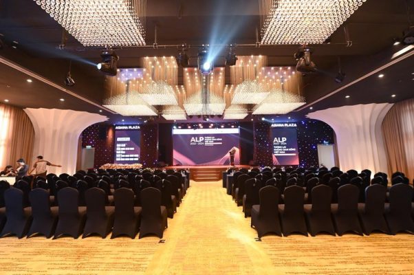 Venue nào gần trung tâm dễ di chuyển? TOP 7 gợi ý tại TP.HCM