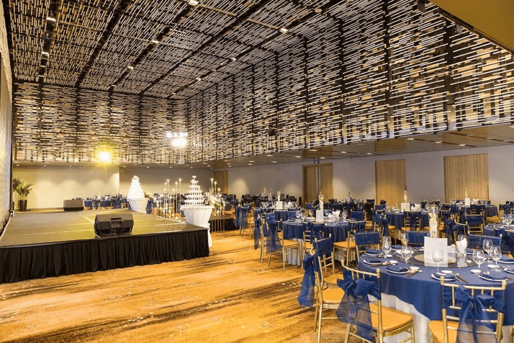 Điểm nhấn của Capella Gallery Hall là sảnh trên cao có tầm nhìn cả thành phố (Nguồn: Internet)